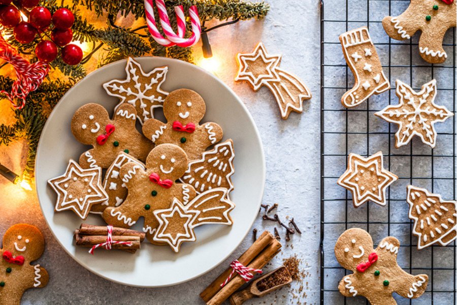 Honey Gingerbread Cookies - Huckle Bee Farms LLC