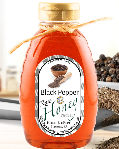 1 Lb Black Pepper Infused Honey - Gift Set - Huckle Bee Farms LLC