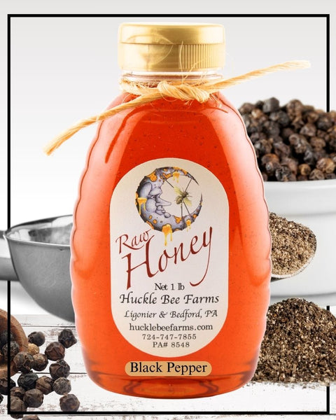 1 Lb Black Pepper Infused Honey - Gift Set - Huckle Bee Farms LLC