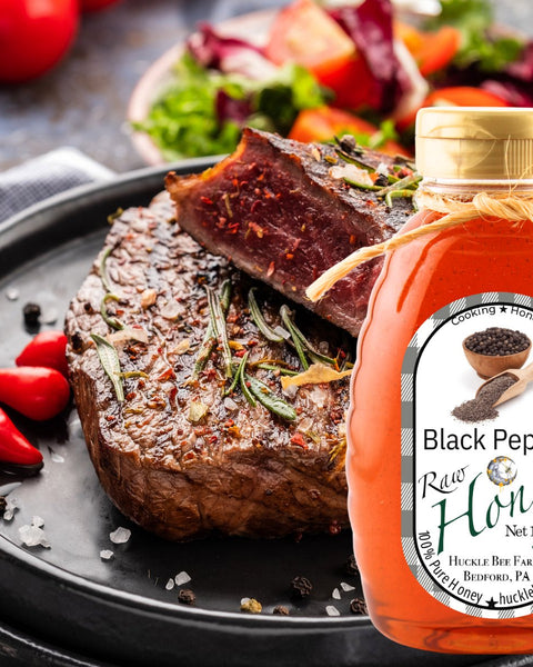 1 Lb Black Pepper Infused Honey - Gift Set - Huckle Bee Farms LLC