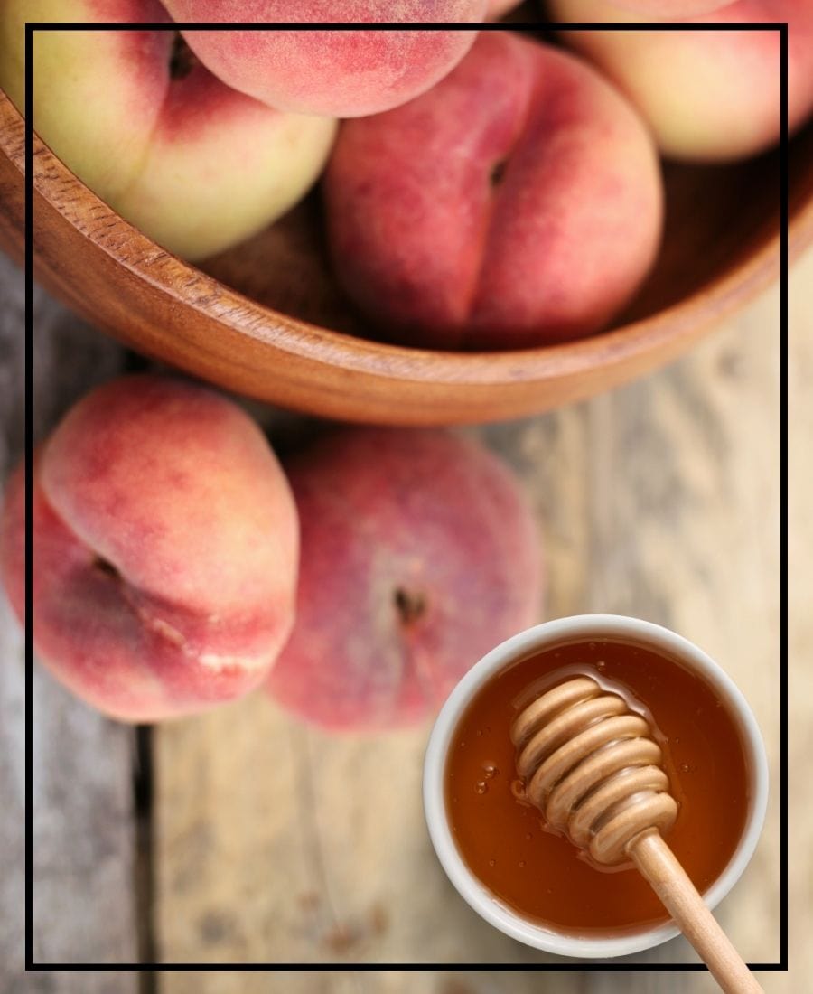 1 Lb Peach Infused Honey - Gift Set - Huckle Bee Farms LLC